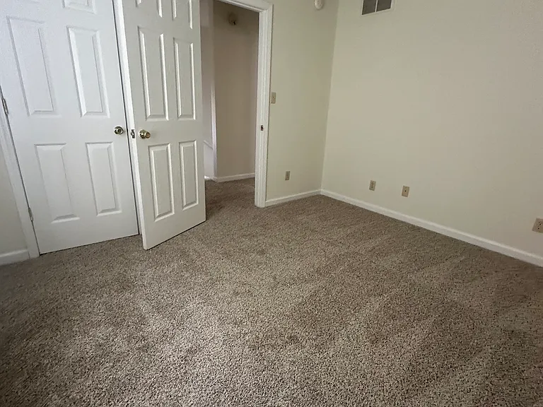 1111 S Park Ave — Photo 26