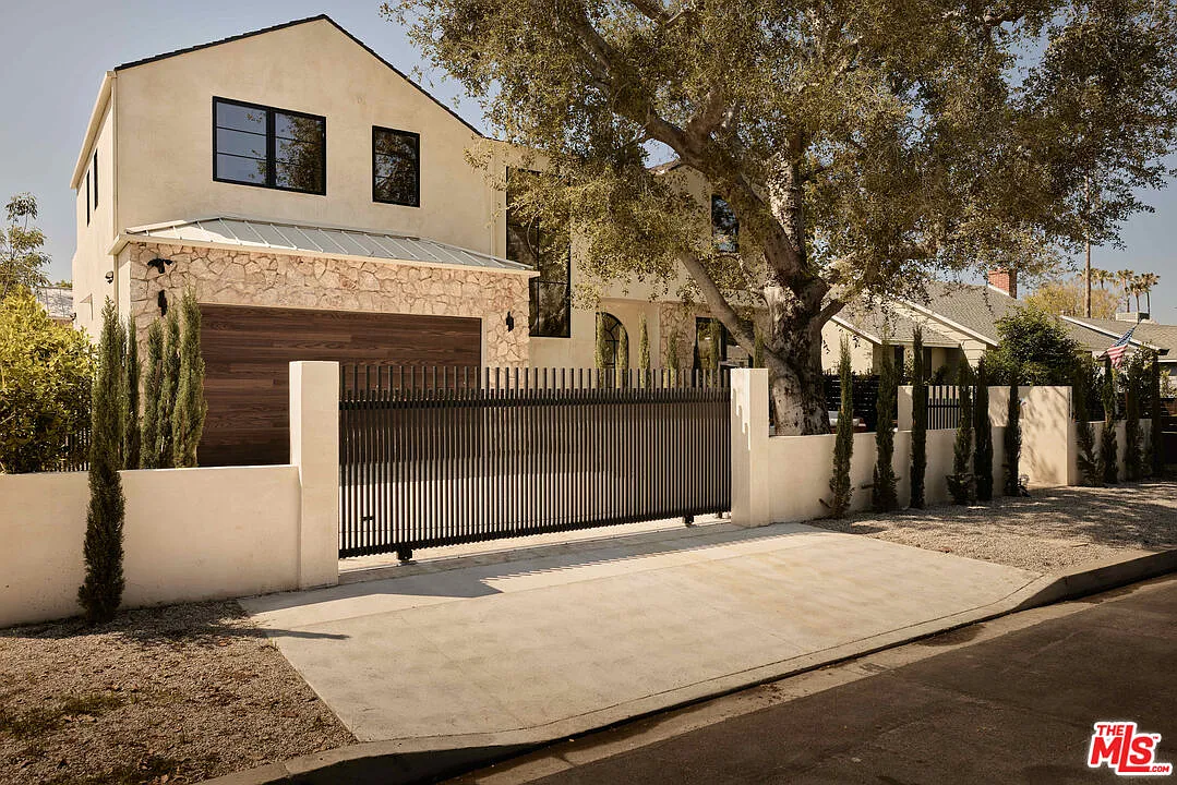 5 bed, 5.5 bath, 3636 sqft, $18,950 — Photo 4