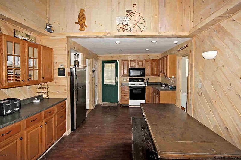 3rd image of 3 Fielding Place