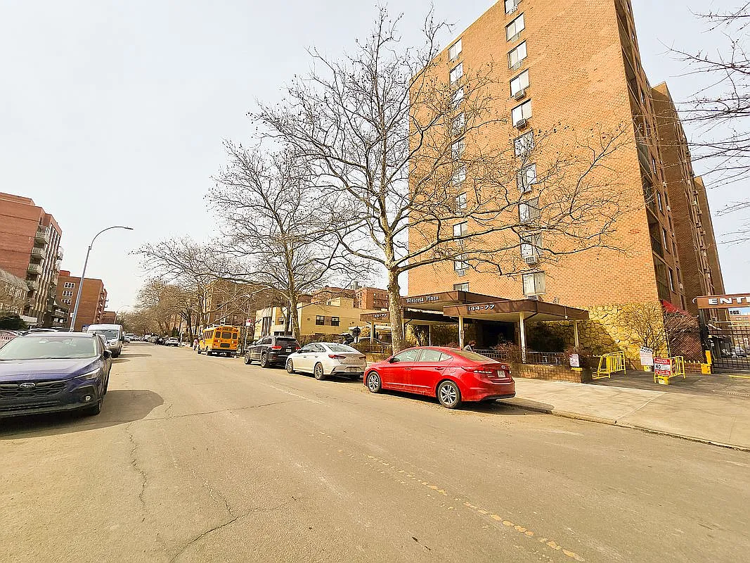 144-77 Roosevelt Ave #8F photo 1