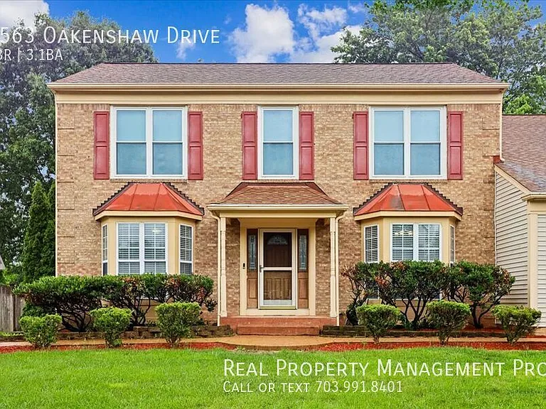 9563 Oakenshaw Dr — Photo 2