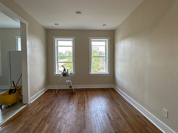 2nd image of 3 Warner Ave #6E