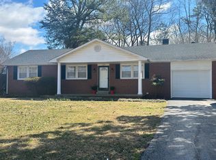 1229 Shawnee Way, Bowling Green, KY 42104