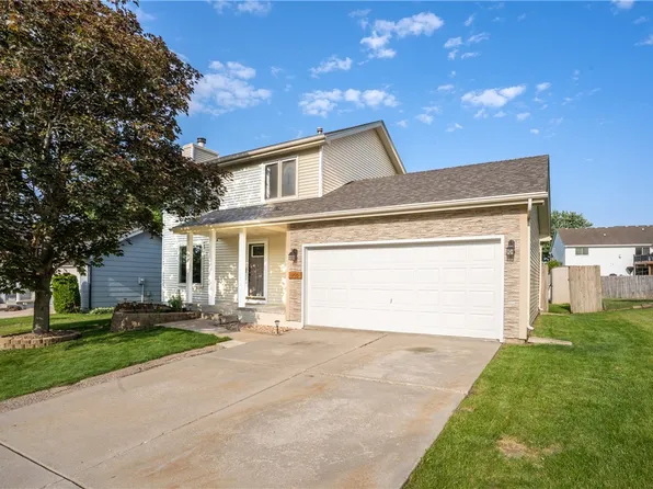 1295 Hardin Dr, Carlisle, IA 50047