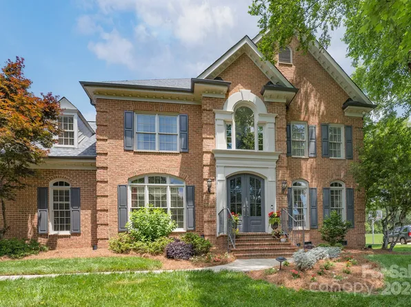 11124 Megwood Dr, Charlotte, NC 28277