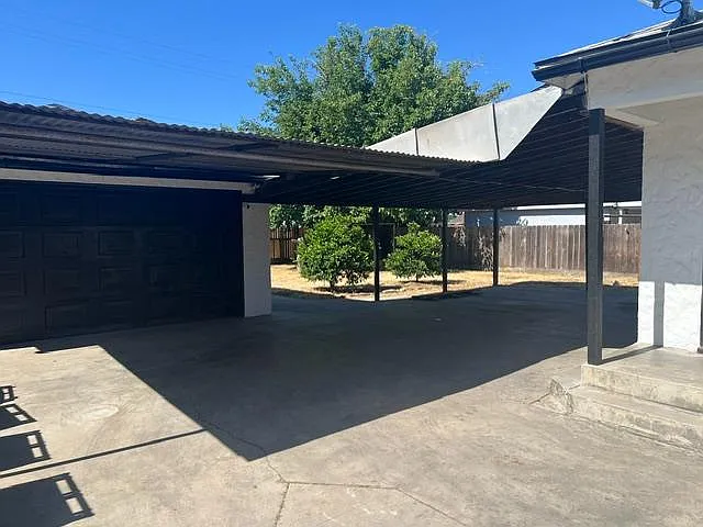 1806 E Clinton Ave — Photo 12