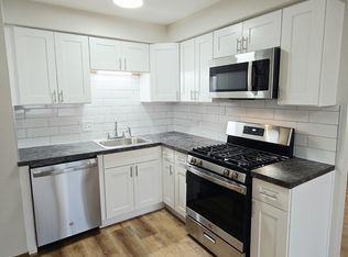 5831 W 63rd St #1A, Chicago, IL 60638
