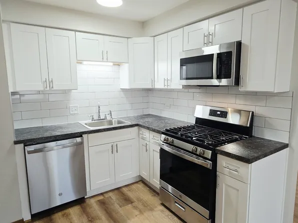 5831 W 63rd St #1A, Chicago, IL 60638