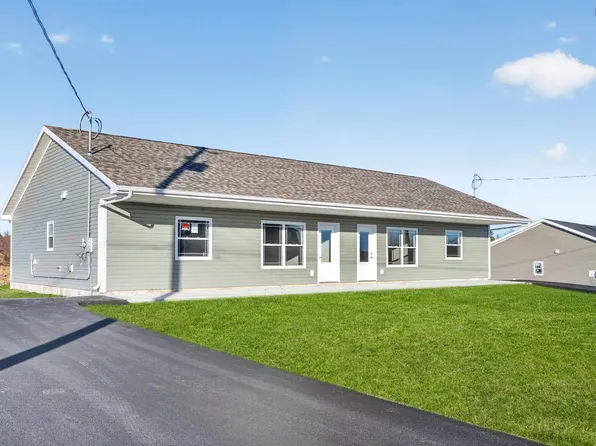 250 Cossitt Heights Dr, Sydney, NS B1P 7E8
