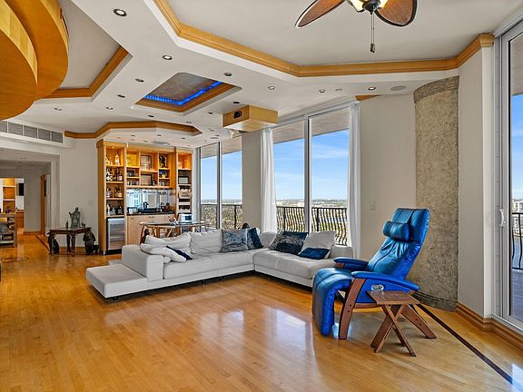 4th image of 100 S Birch Road #2702