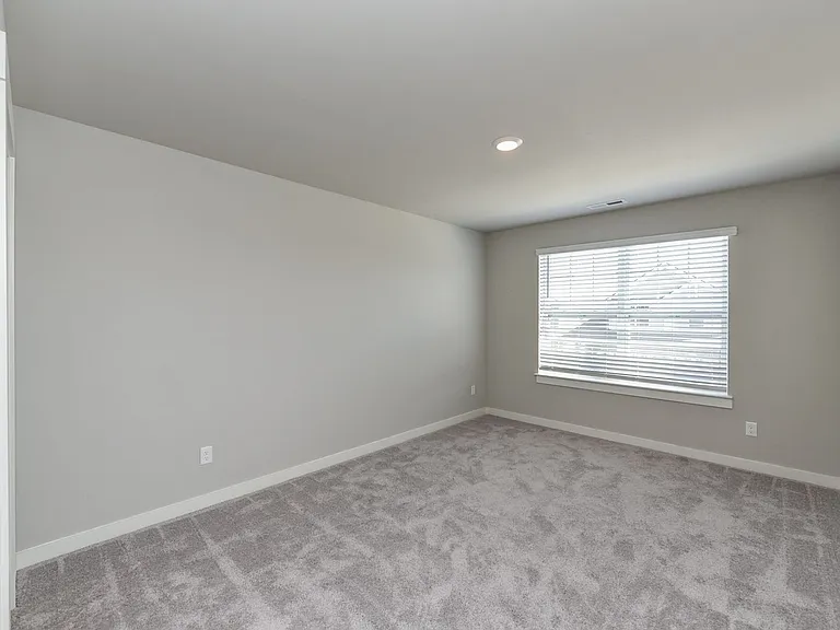 728 Mickelson Way — Photo 34