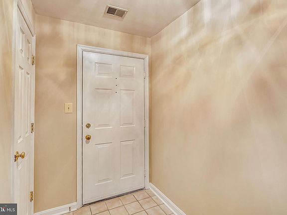 2nd image of 135 Timberbrook Ln APT 204