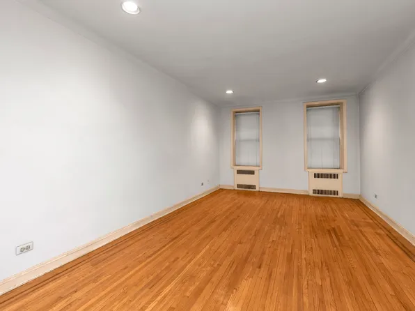 76-12 35th Avenue image 12 of 21