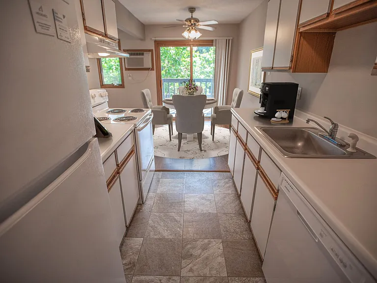 1920 Roosevelt Dr #53 — Photo 1
