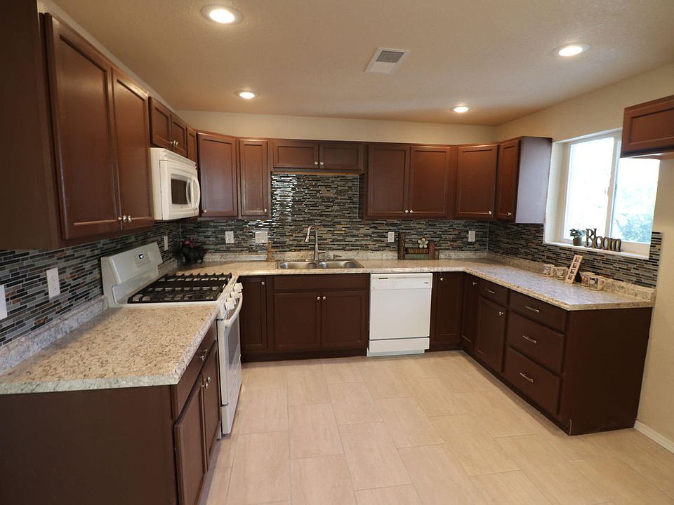 1st image of 9313 Menaul Blvd NE