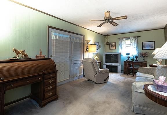 4th image of 2957 Hollins Cir