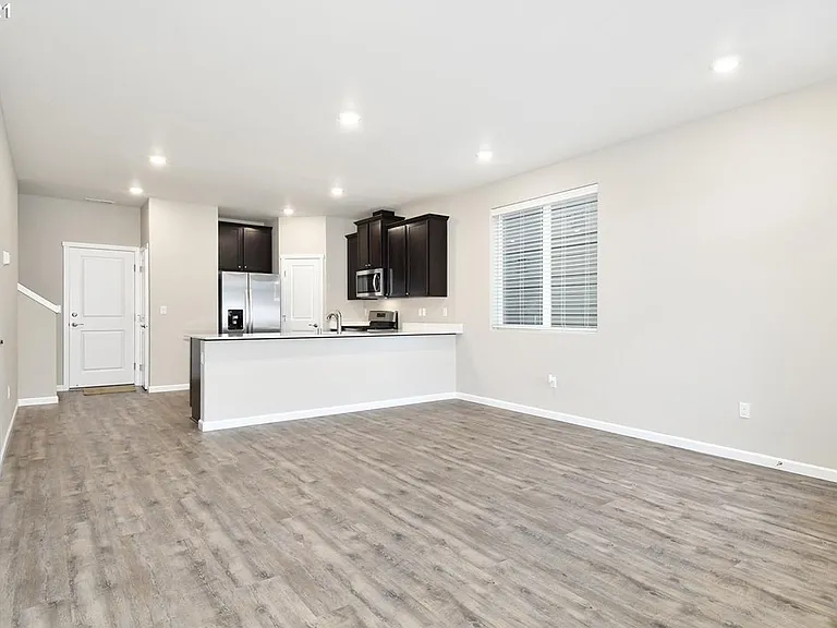 7105 NE 154th St — Photo 15