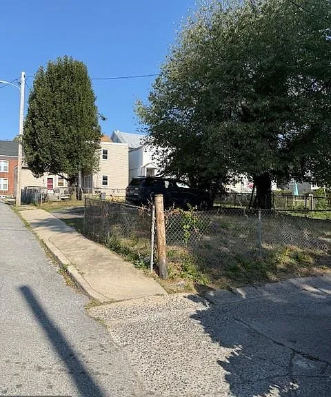 66 Elizabeth St — Photo 3