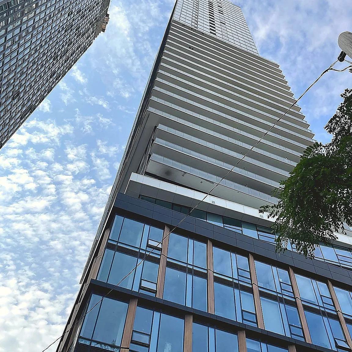 3 bed, $3,825 — Photo 1