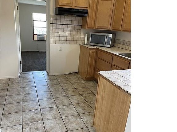 2nd image of 8209 S Vernon Ave #2