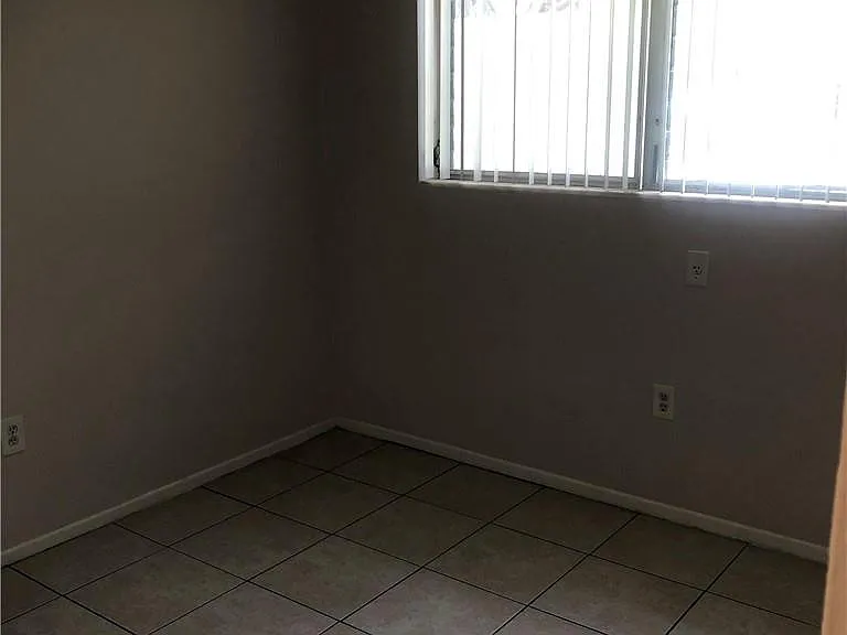 6900 NW 14th Ct — Photo 10