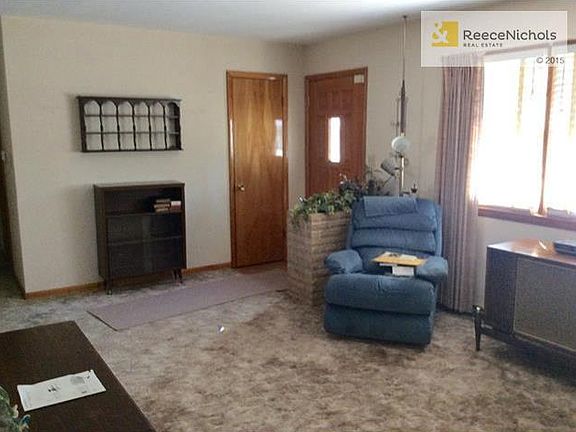 Original woodwork in perfect condition.