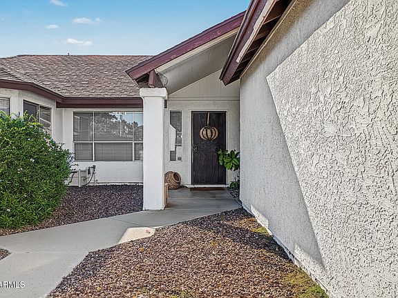 2nd image of 15616 N 38TH Place