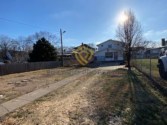 5th image of 2422 Coyner Ave #10776482
