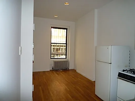 Rented by Friedman Roth Realty | media 15