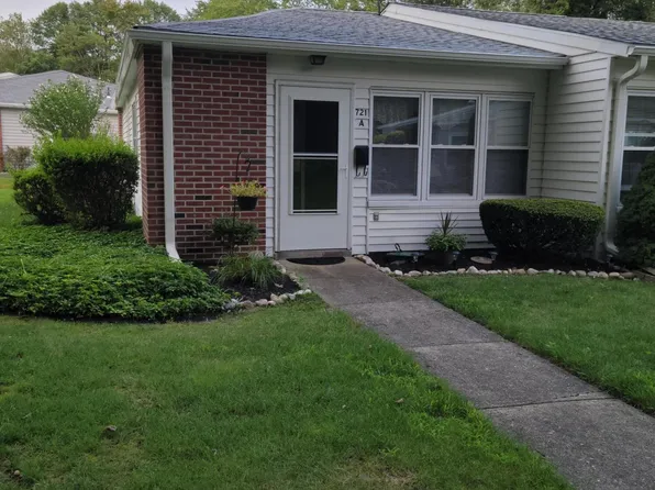 721A Buckingham Drive, Lakewood, NJ 08701
