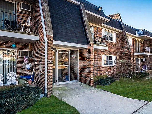 2 bed, 1080 sqft, $2,000 — Photo 4
