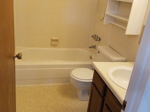 5th image of 2107 Mount Washington Ave
