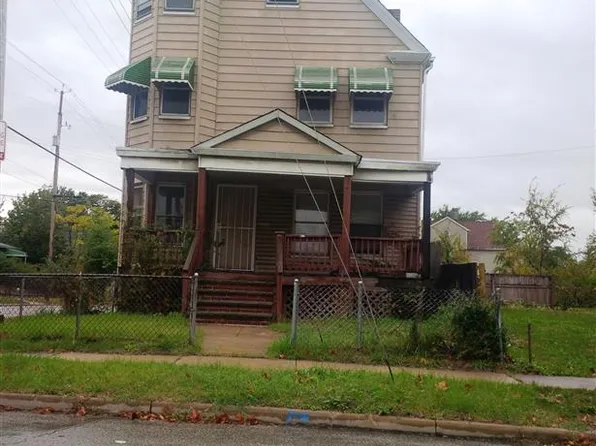 1754 E 70th St, Cleveland, OH 44103