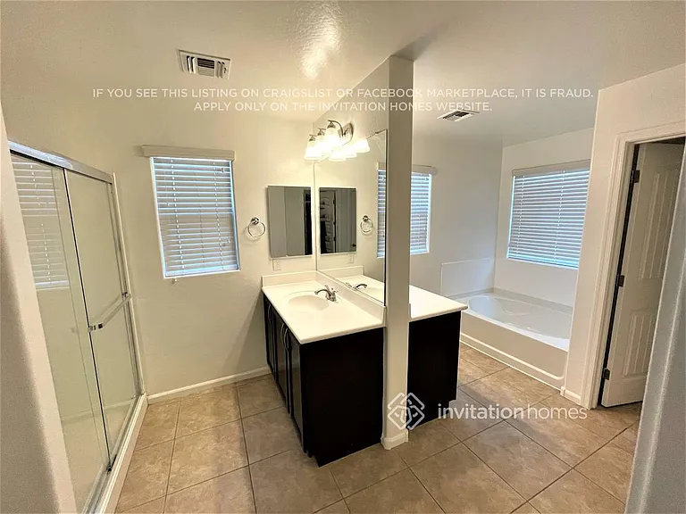 3383 E Constitution Dr — Photo 16