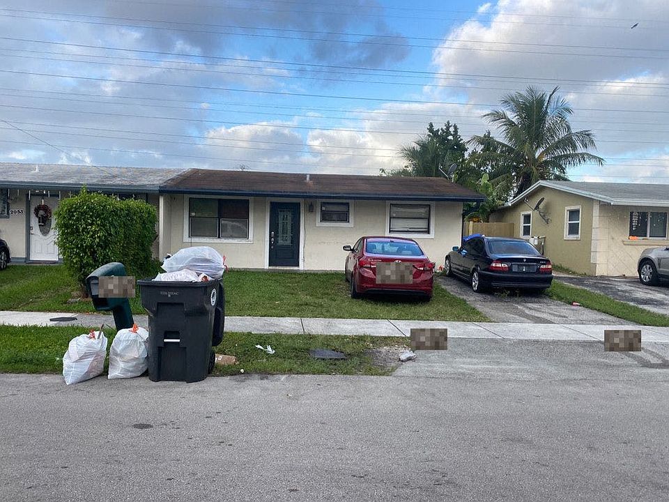 1st image of 2051 SW 70th Way