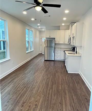 3rd image of 1618 Magnolia St #1618