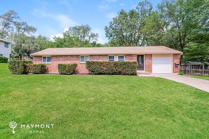 1st image of 6606 NW 70th Ter