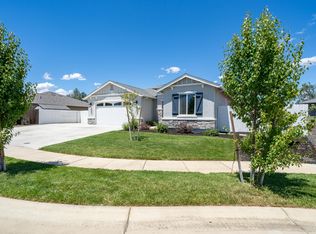 19644 Carnegie Dr, Redding, CA 96003