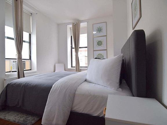 3rd image of 53 Pitt St APT 4B