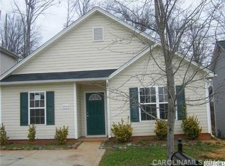 9504 Dewey Dr, Charlotte, NC 28214