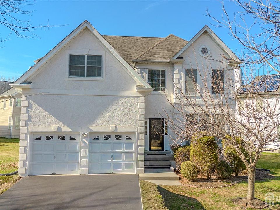 1st image of 62 Greylynne Dr