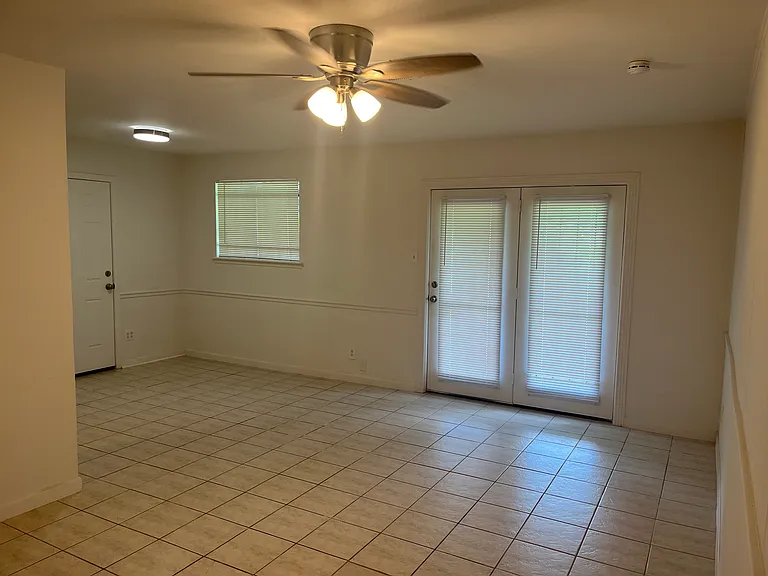 9226 Guywood St — Photo 3