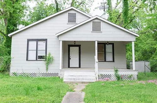 128 E Gregg St Photo 1 128 E Gregg St Photo 1