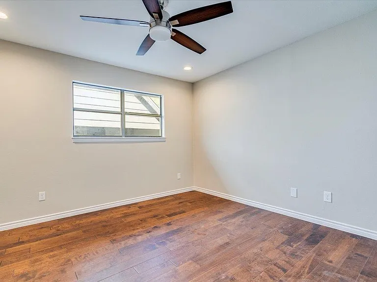1411 Norwalk Ln #207 — Photo 8