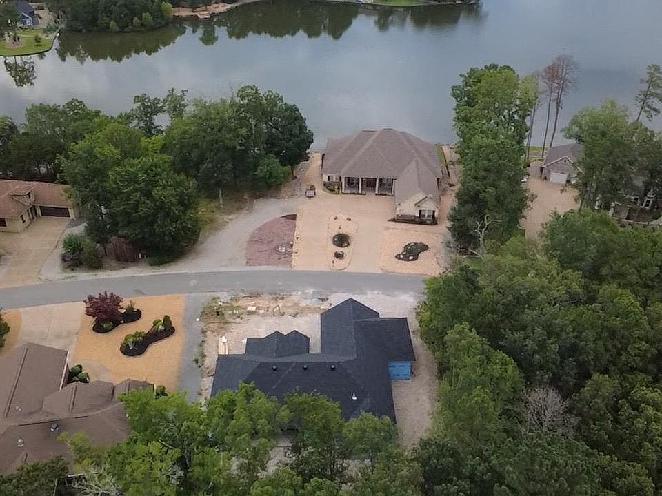 2nd image of 205 Elcano Dr