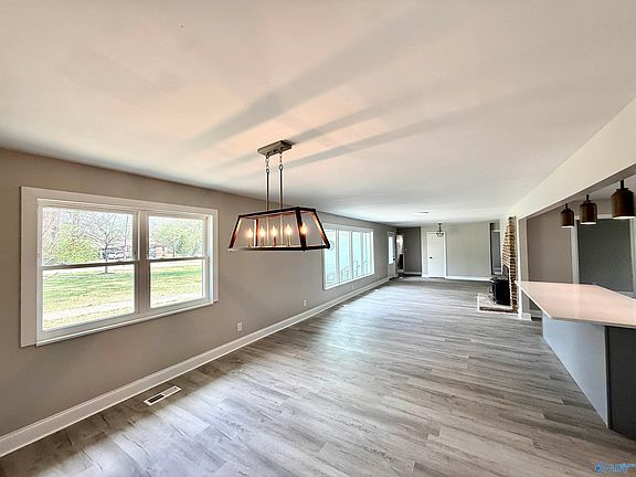 4th image of 323 Paden Rd