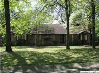 1208 Lincoya Dr, Vestavia Hills, AL 35216