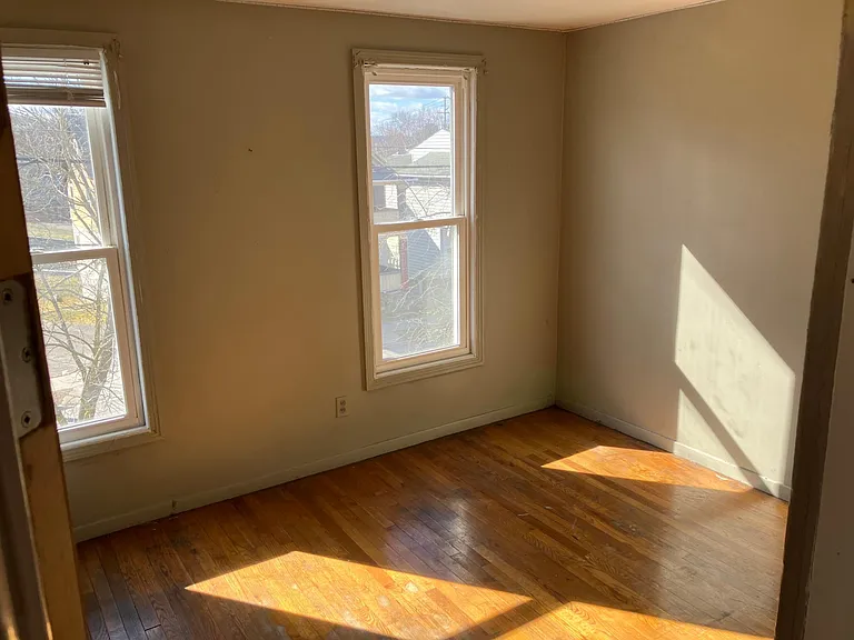 3 Burr Ave #2 — Photo 16