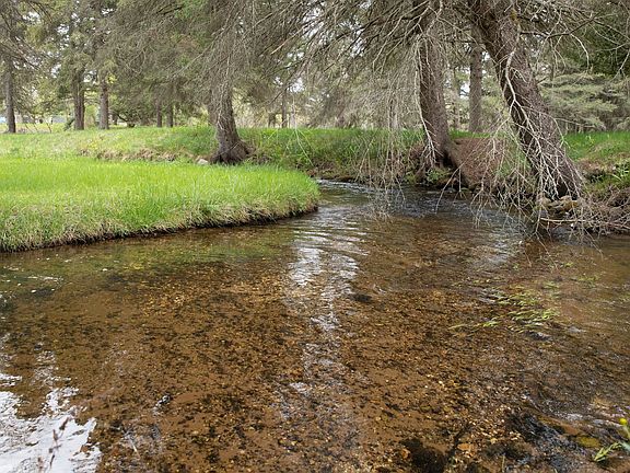 Mena Creek