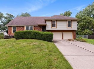 19375 Foster St, Stilwell, KS 66085